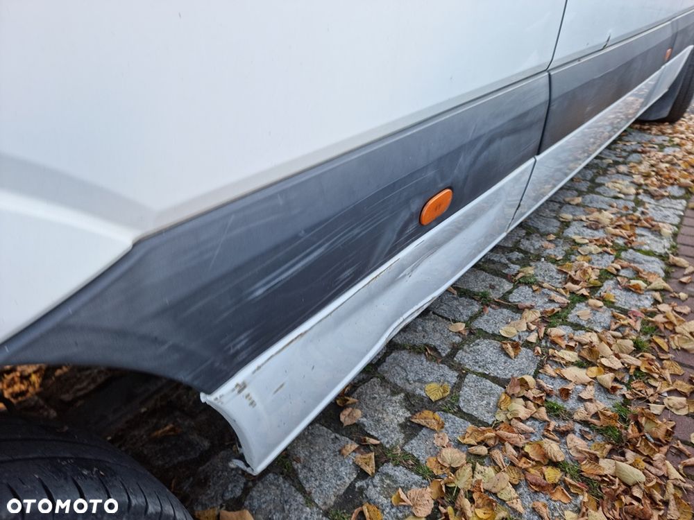 Mercedes-Benz Sprinter - 6