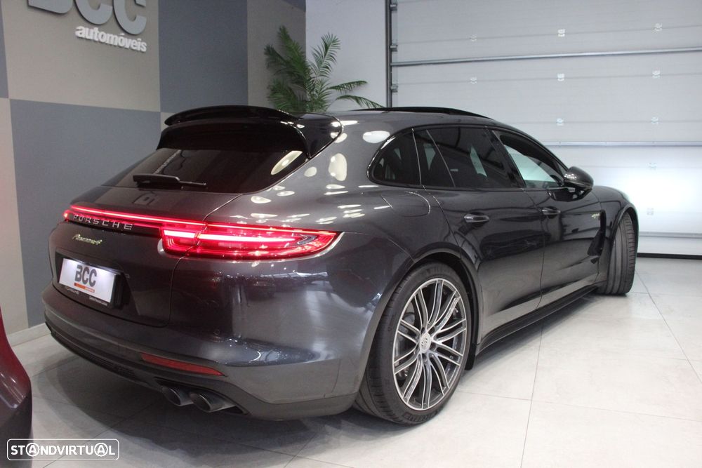 Porsche Panamera Sport Turismo 4 E-Hybrid Platinum Edition - 3