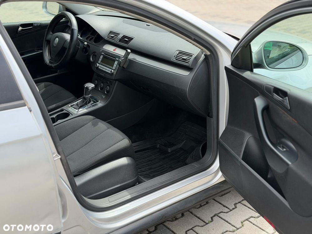 Volkswagen Passat 2.0 TDI DPF Comfortline DSG - 11