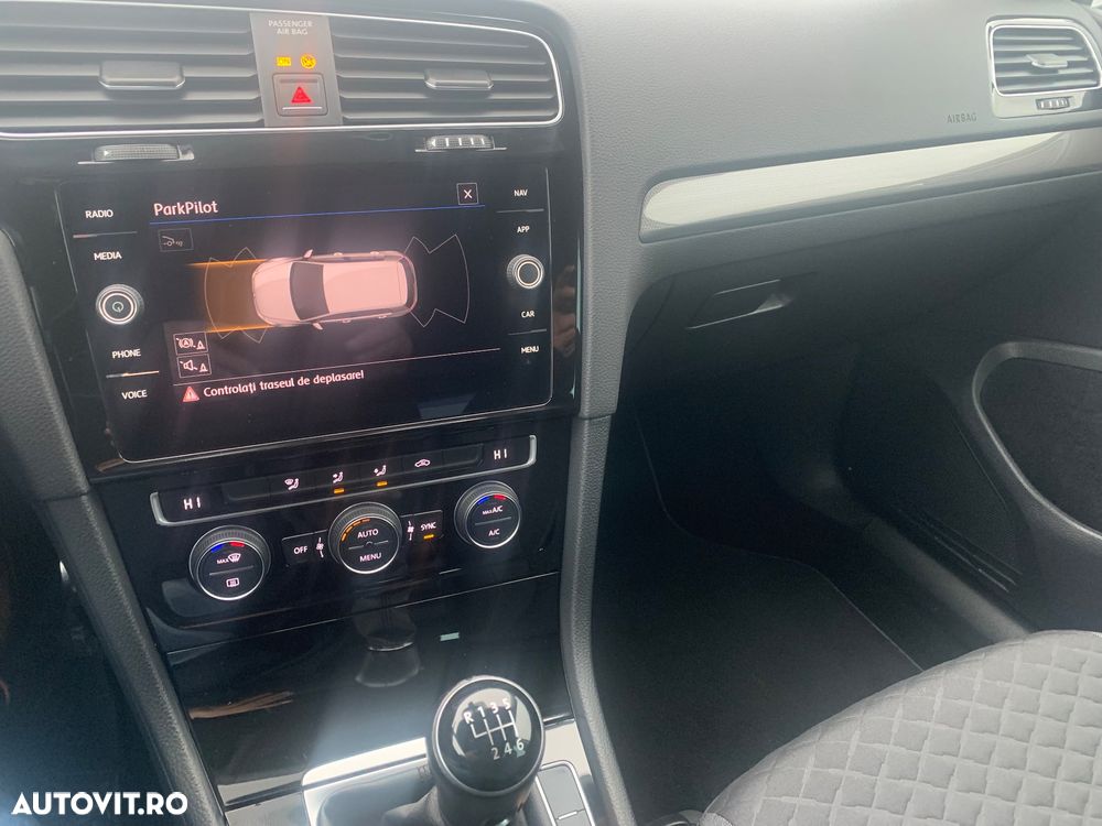 Volkswagen Golf 1.0 TSI OPF Comfortline - 16