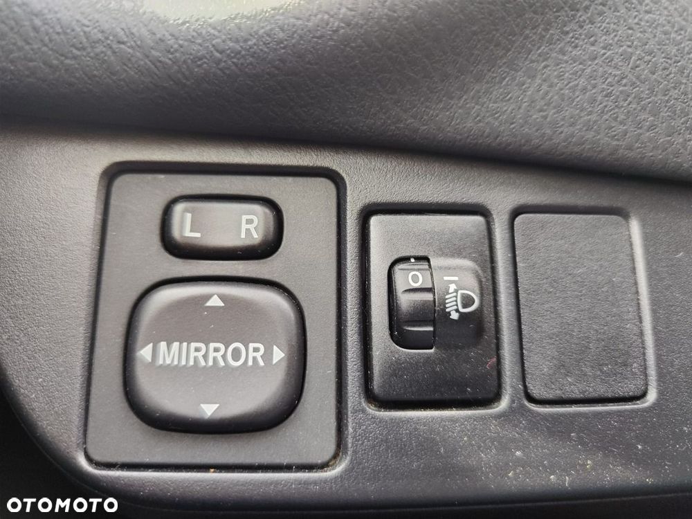 Toyota Yaris 1.5 Premium - 19