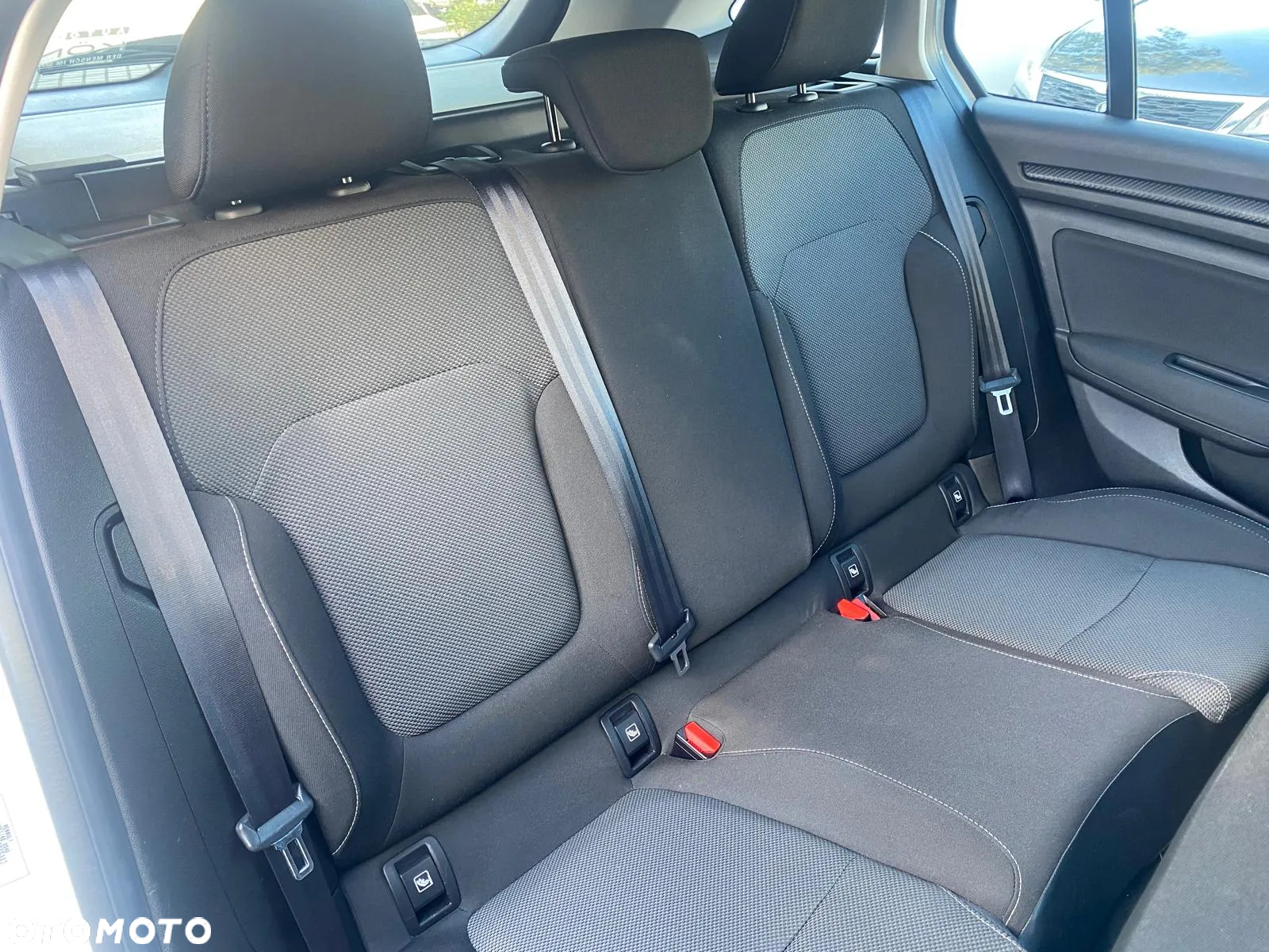 Renault Megane ENERGY TCe 115 LIMITED - 27