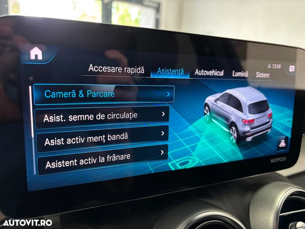 Mercedes-Benz GLC 300 de 4Matic 9G-TRONIC AMG Line Plus - 29