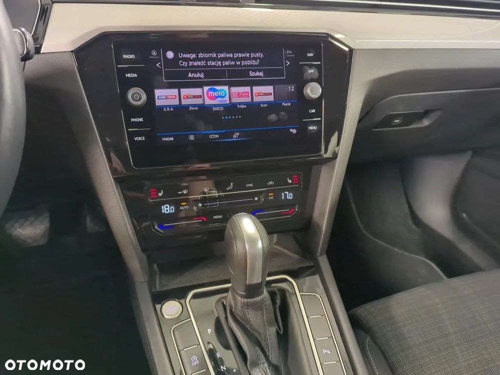 Volkswagen Passat 2.0 TDI Business DSG - 13