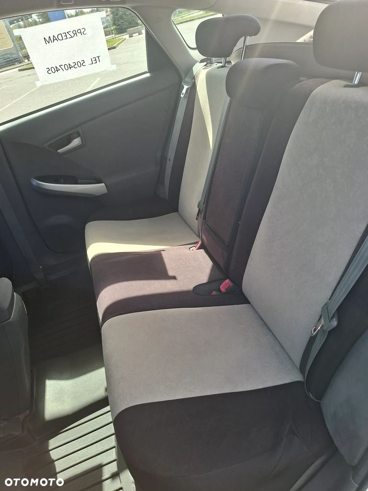 Toyota Prius 1.8 HSD Luna - 9