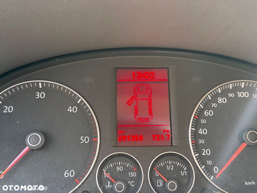 Volkswagen Touran 2.0 TDI Freestyle - 16