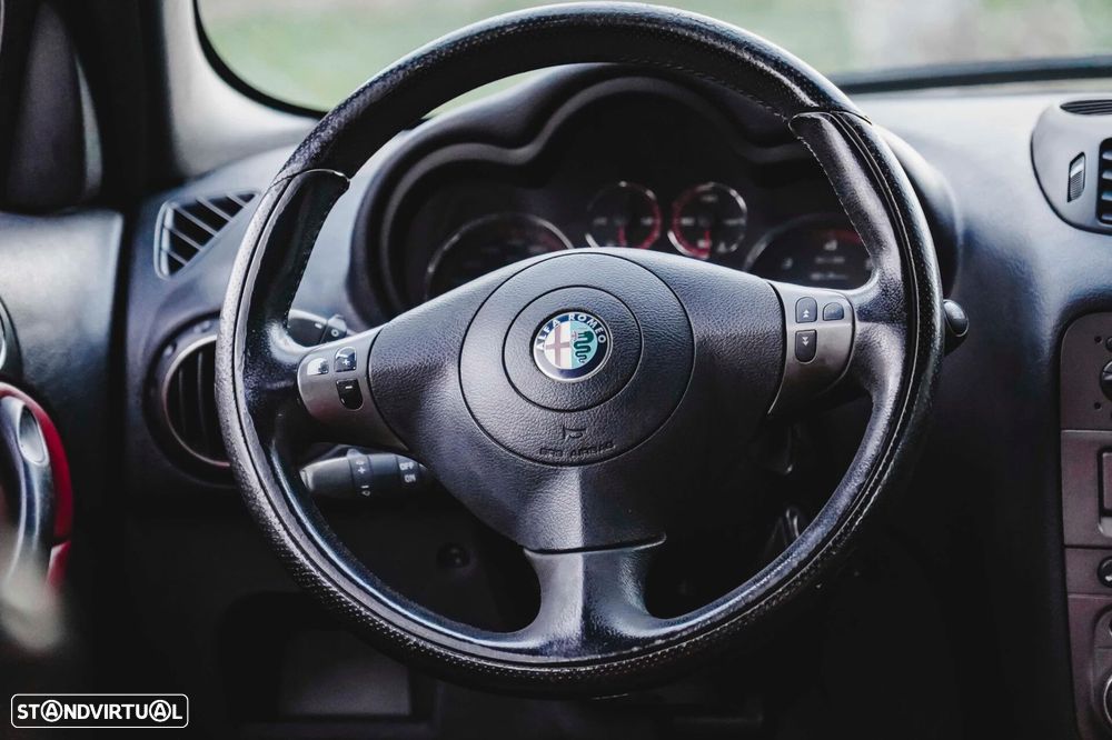 Alfa Romeo 147 - 13