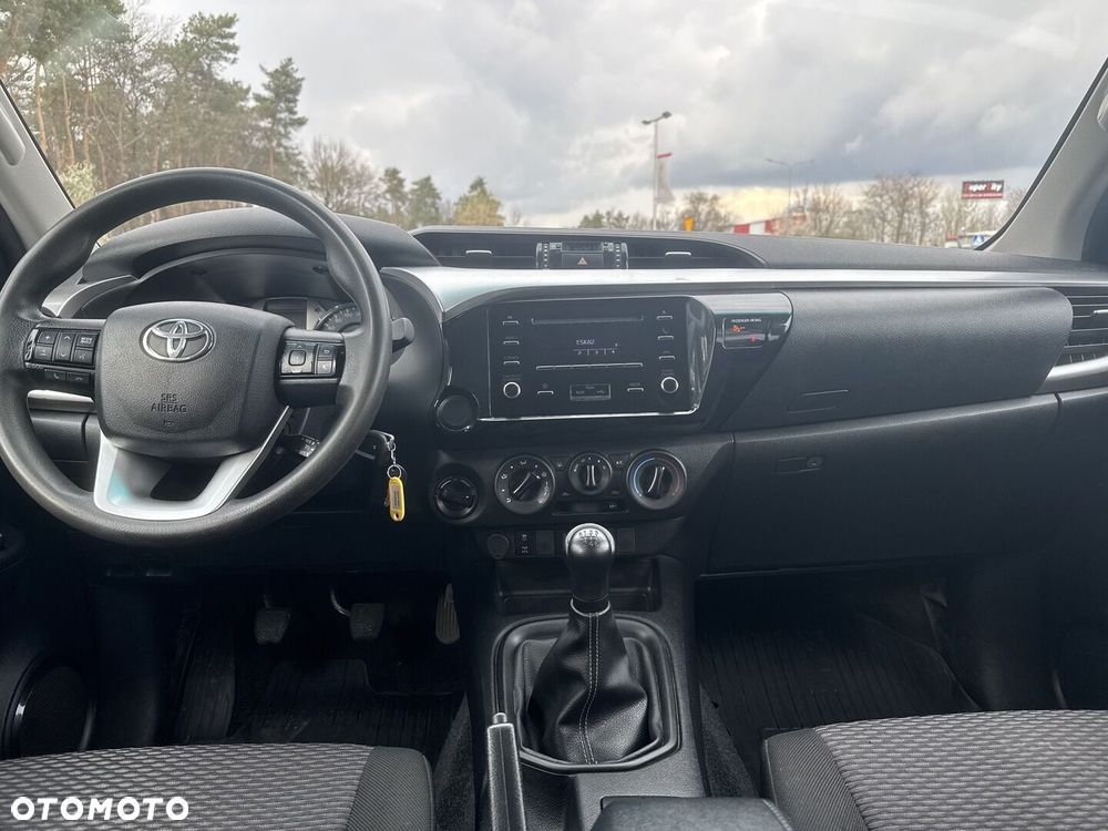 Toyota Hilux 2.4 D-4D Double Cab DLX 4x4 - 11