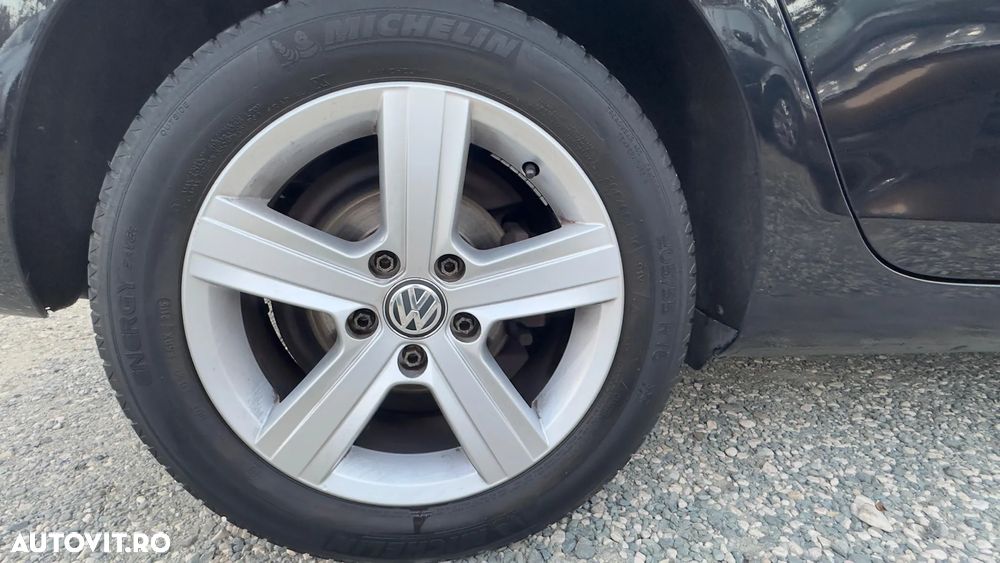 Volkswagen Golf - 16