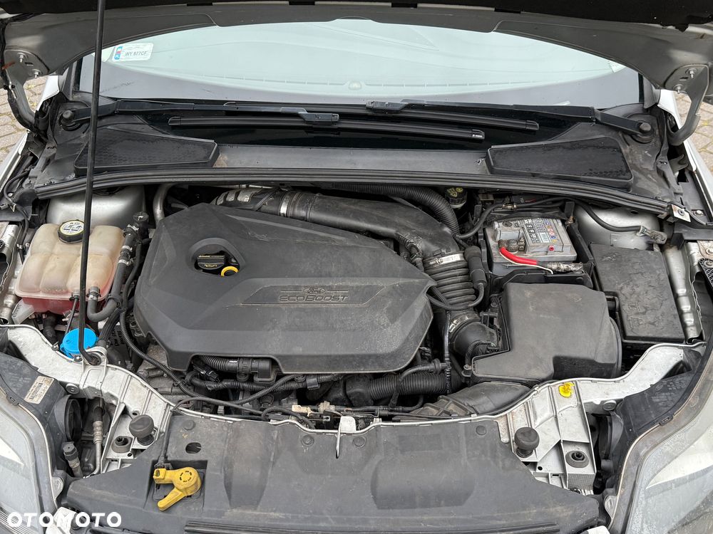 Ford Focus 1.6 EcoBoost Edition - 11