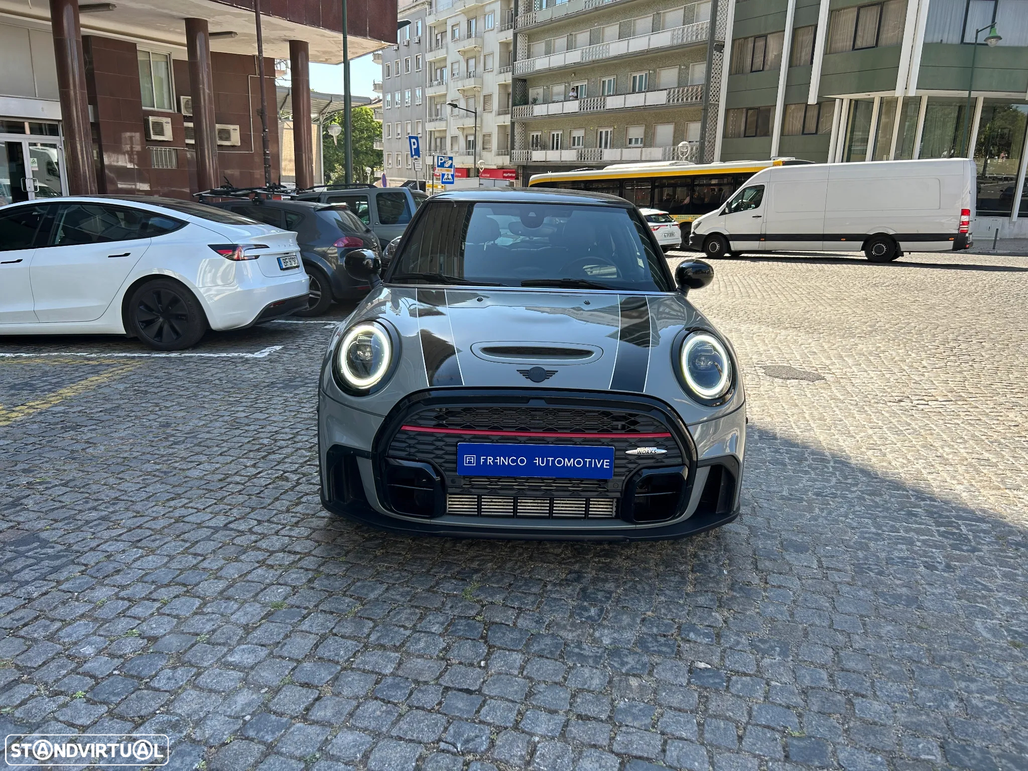 MINI 3 Portas John Cooper Works Plus Auto Desportiva - 2