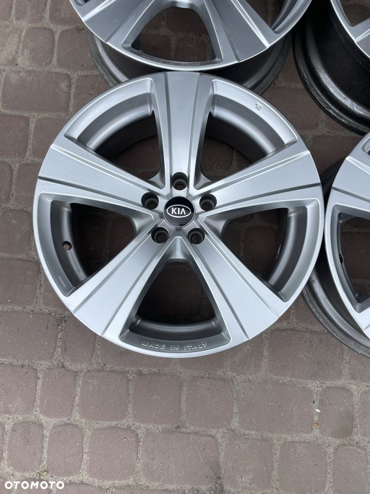 FELGI ALUMINIOWE Kia 8" x 19" x 5x114,3 x 67,1 x ET 35 - 5
