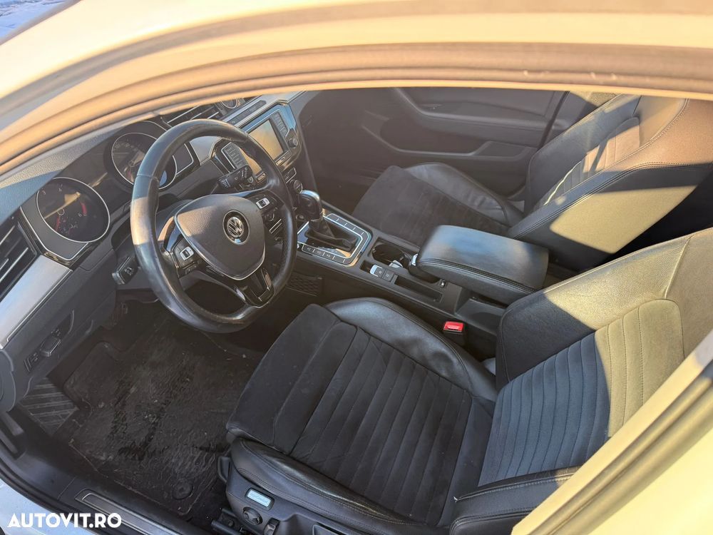 Volkswagen Passat - 5