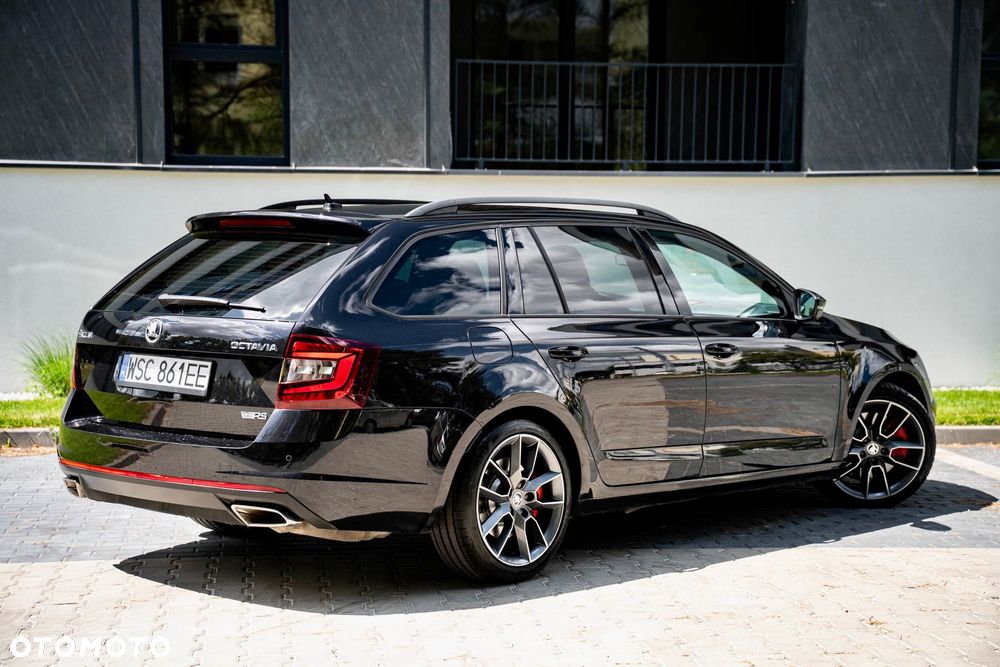 Skoda Octavia 2.0 TSI DSG RS - 6