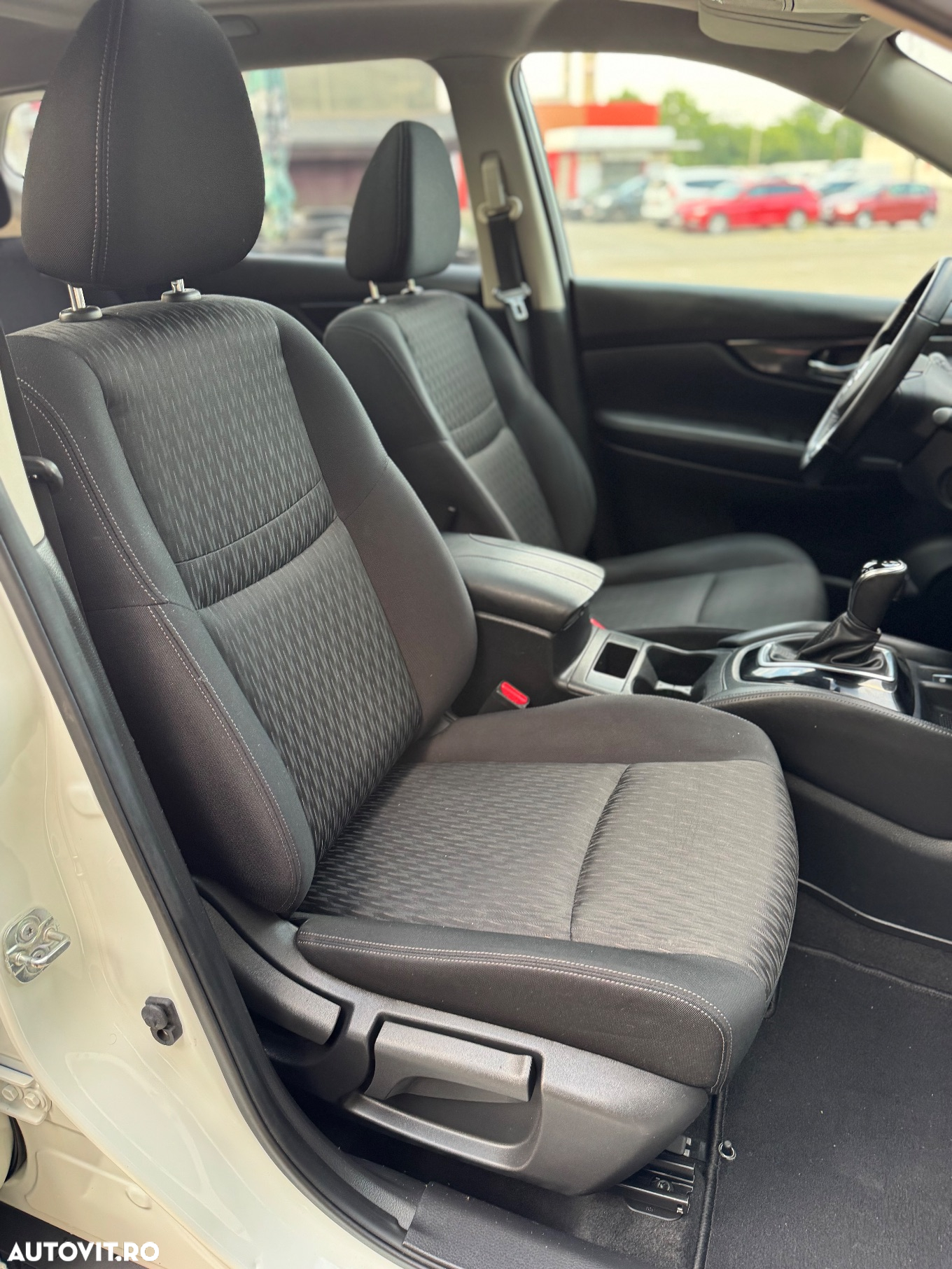 Nissan X-Trail 1.6 dCi Xtronic N-Connecta - 27