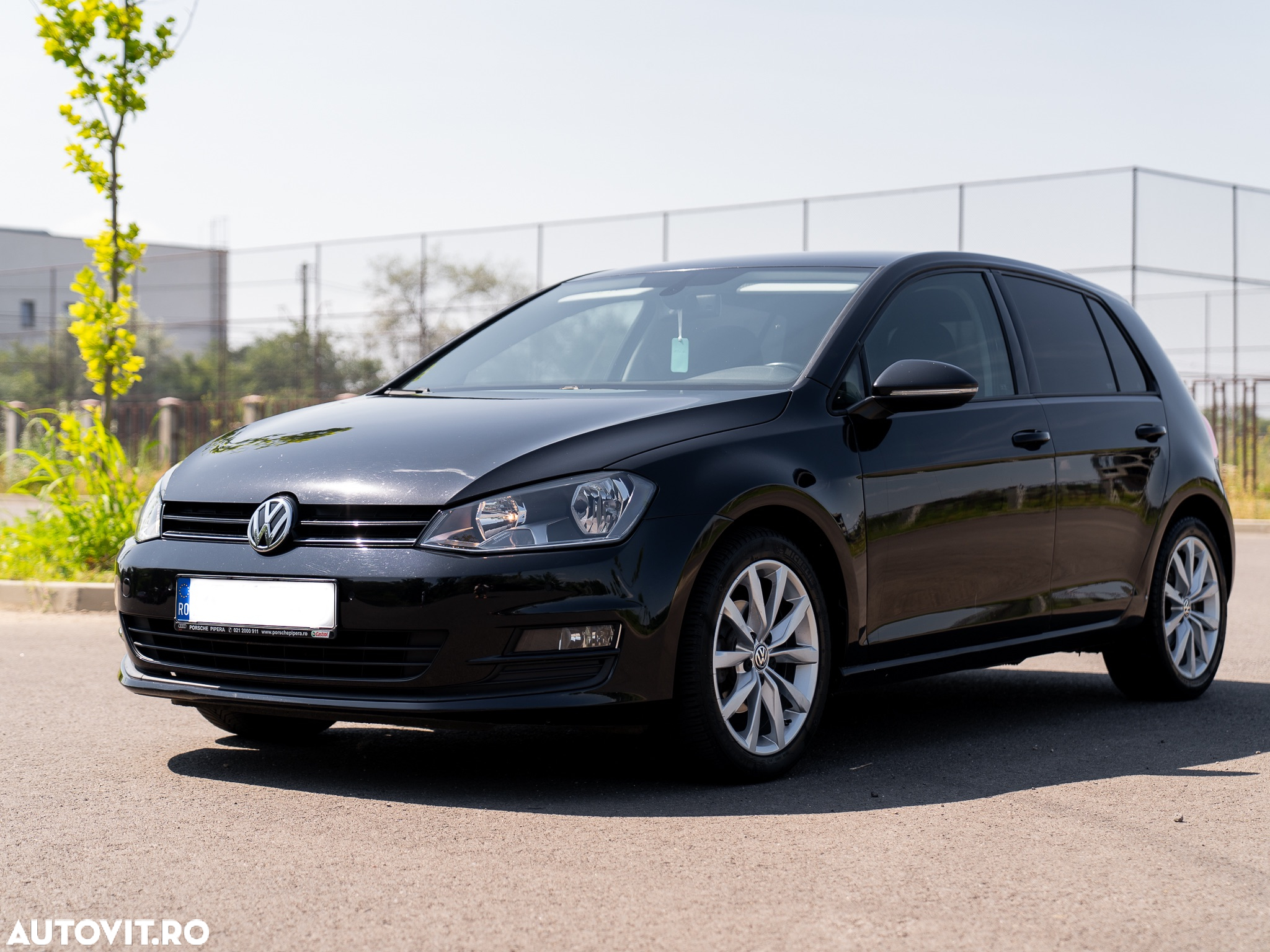 Volkswagen Golf 1.6 TDI DPF BMT DSG Comfortline - 12