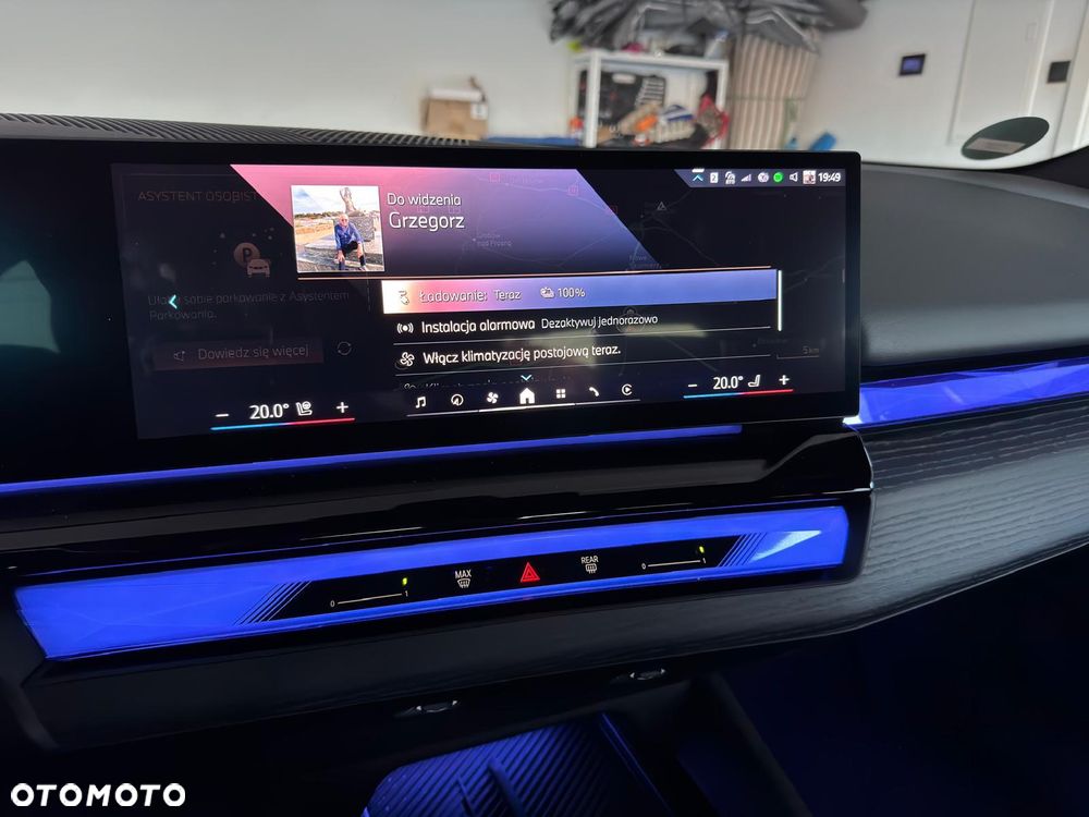 BMW Seria 5 550e xDrive PHEV M Sport Edition - 4