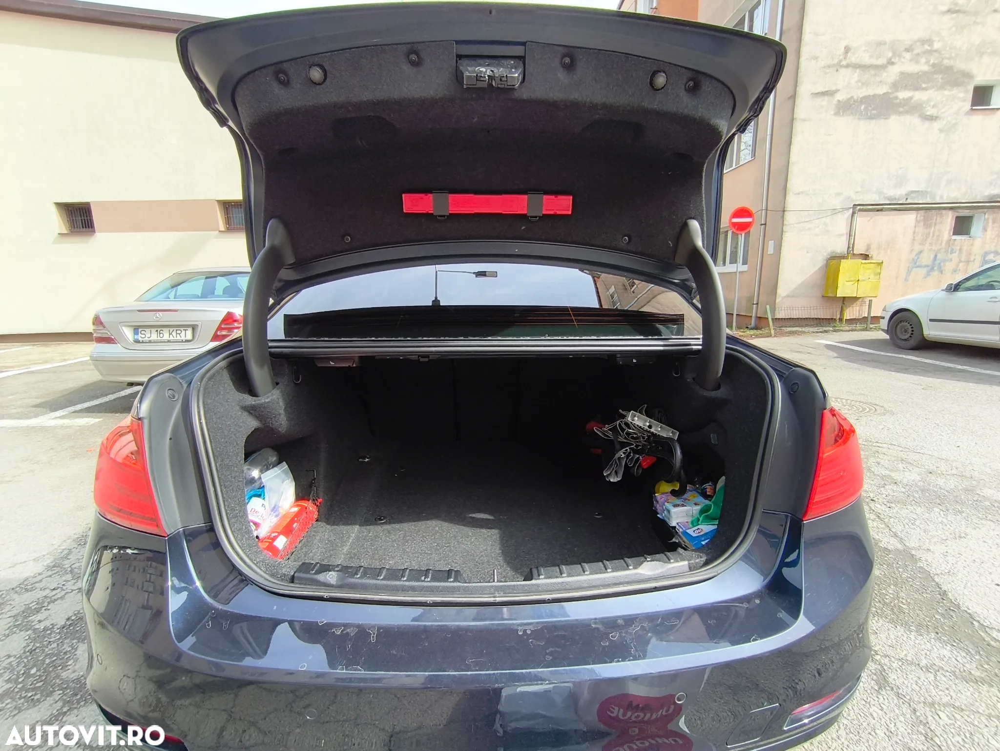 BMW Seria 3 328i Sport Line - 18