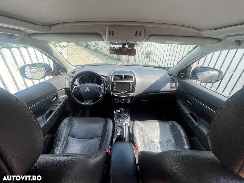 Mitsubishi ASX - 10