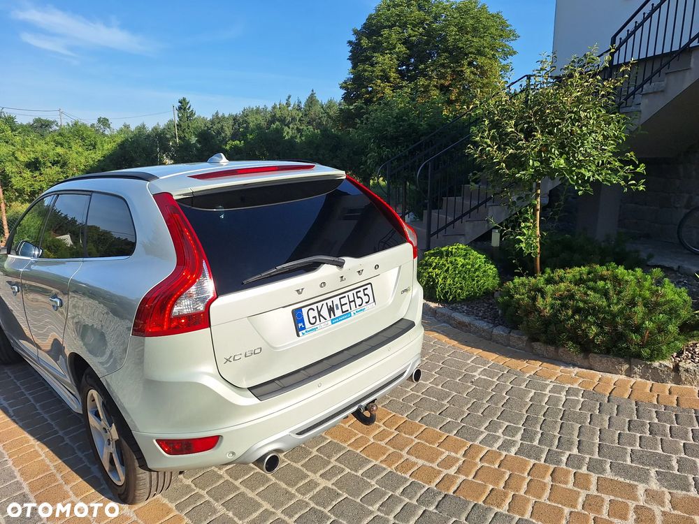 Volvo XC 60 D4 R-Design - 5