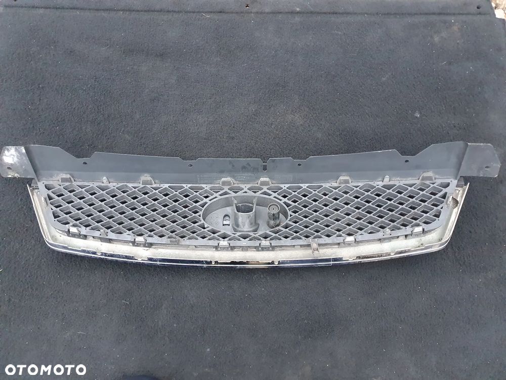 FORD FOCUS II MK2 GRILL CENTRALNY ATRAPA CHŁODNICY CHROM 4M51-8138-BB 4M51-8C436-AD - 4