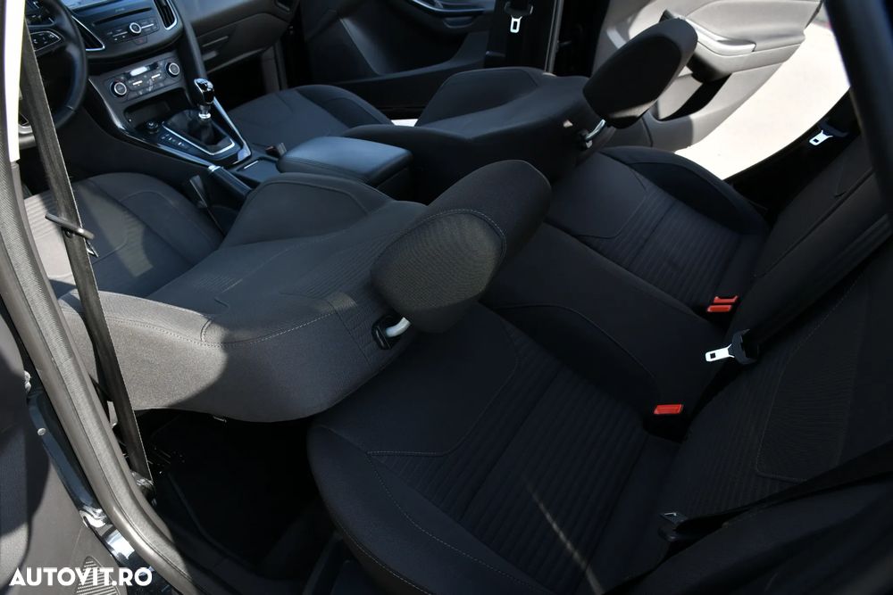 Ford Focus 1.5 TDCi DPF Start-Stopp-System Titanium - 23