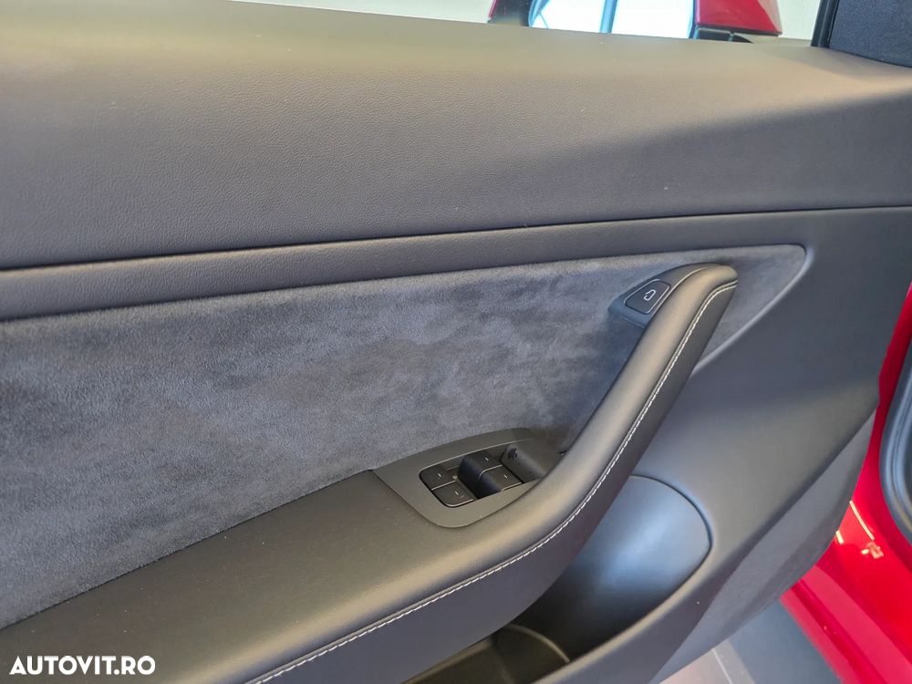 Tesla Model 3 Langstreckenbatterie Allradantrieb Dual Motor - 11