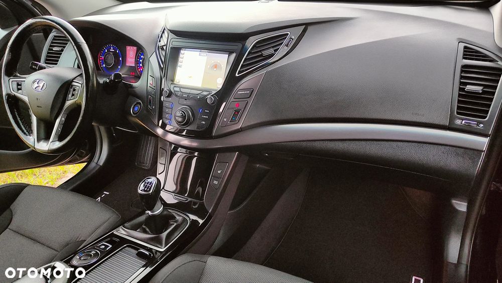 Hyundai i40 Kombi blue 1.7 CRDi Premium - 23