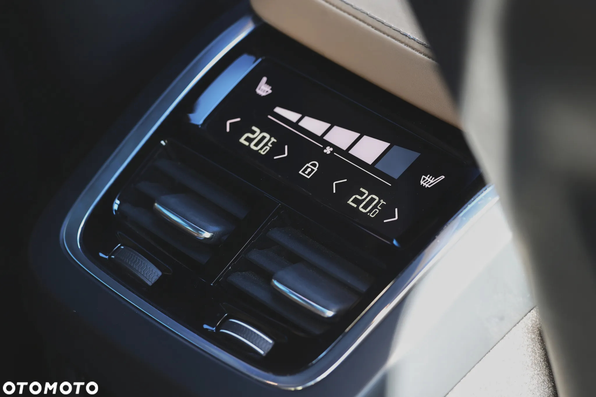 Volvo V90 D5 AWD Inscription - 23