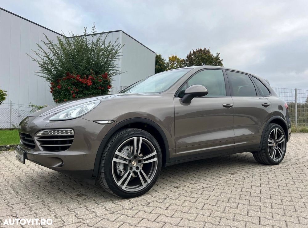 Porsche Cayenne - 4