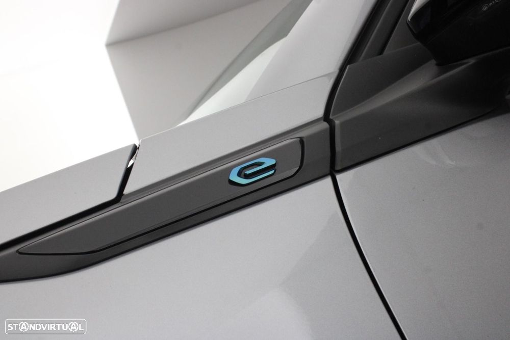 Peugeot e-2008 50 kWh Allure Pack - 37