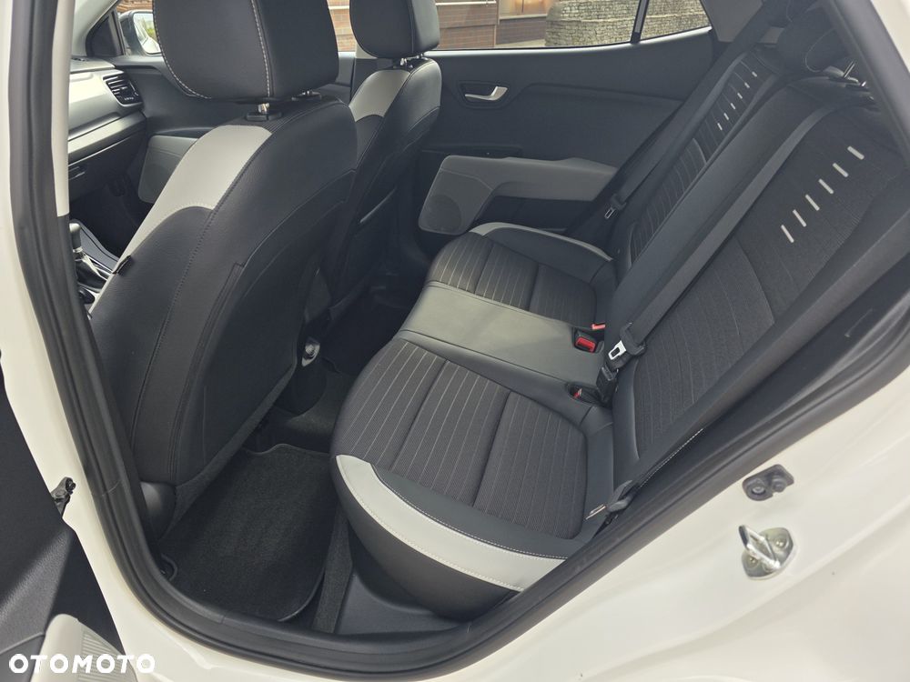 Kia Stonic 1.0 T-GDI DCT OPF Platinum Edition - 14