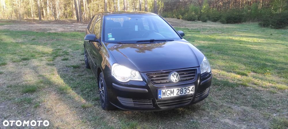 Volkswagen Polo 1.4 16V Comfortline - 1