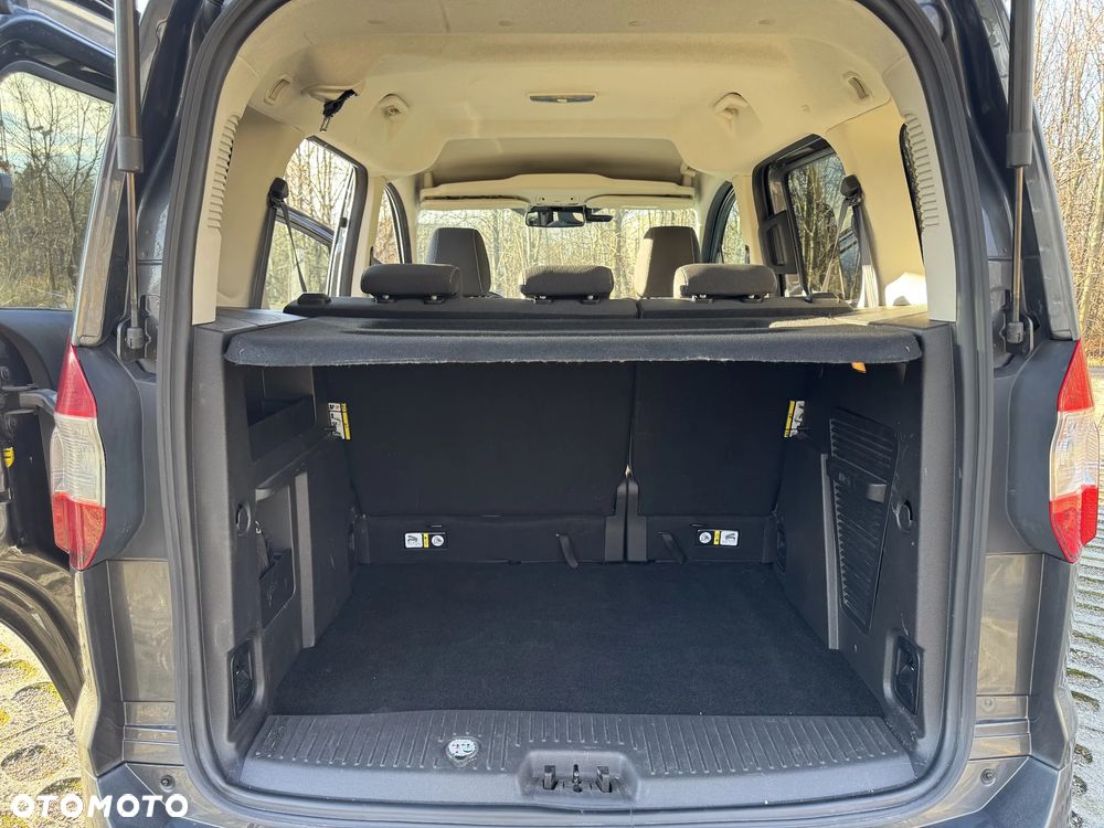 Ford Tourneo Courier 1.5 TDCi Ambiente - 18