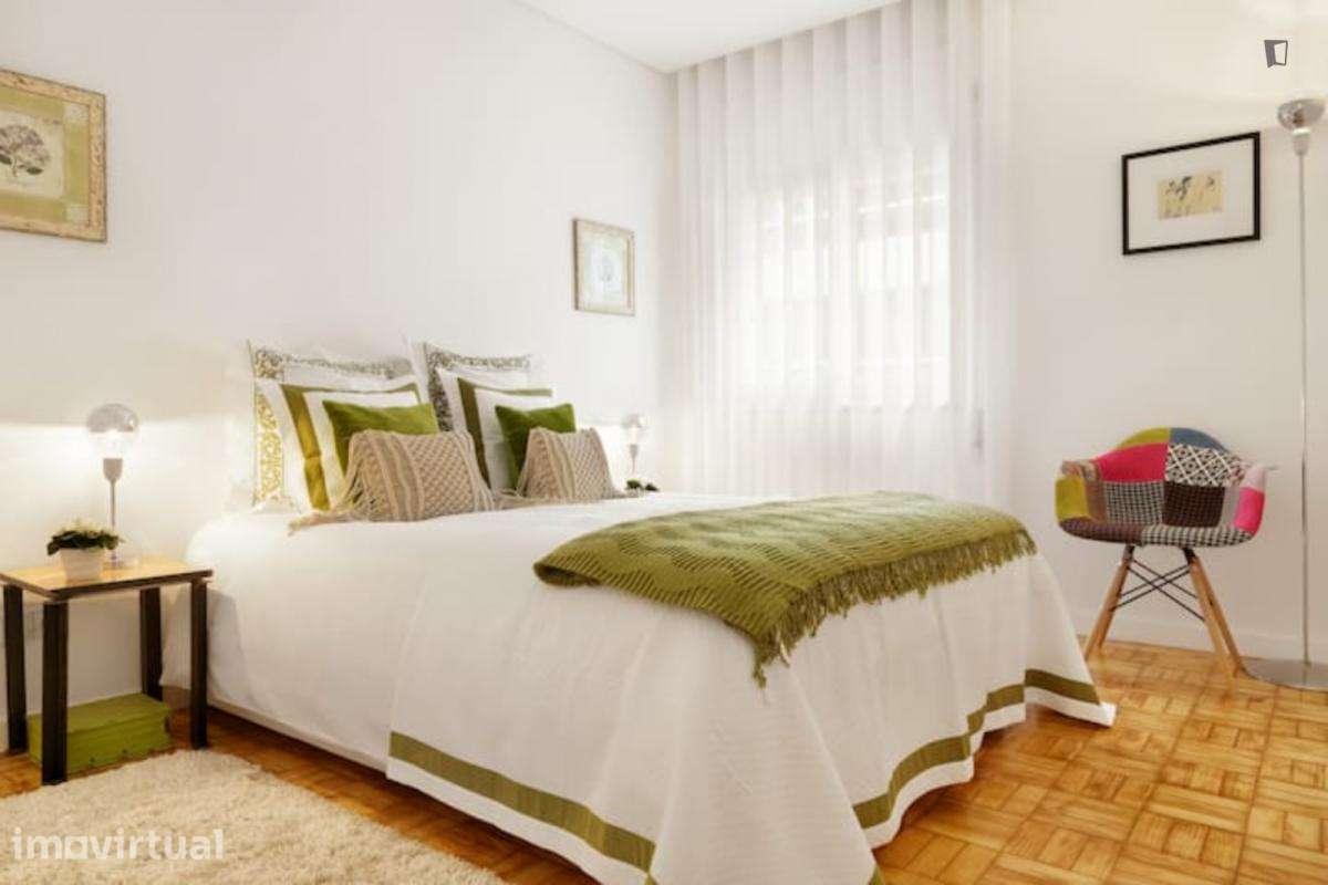 Apartamento com 1 quartos - localizado em Vitória Porto - Grande imagem: 3/51