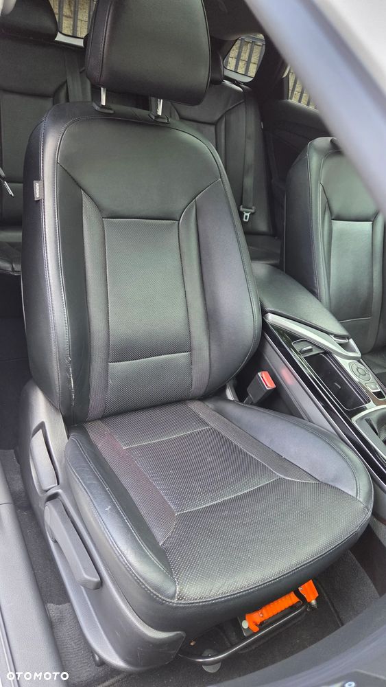Hyundai i40 2.0 Premium - 34