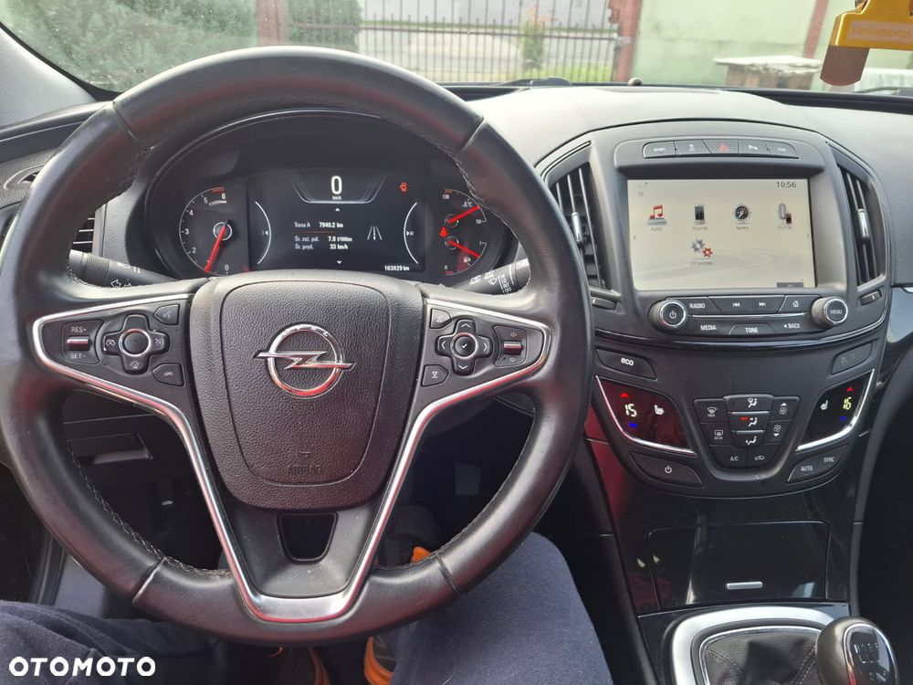 Opel Insignia - 12
