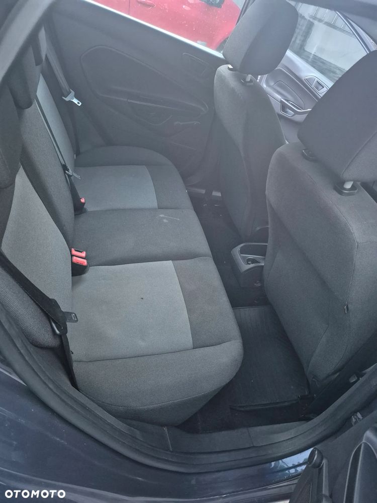 Ford Fiesta 1.25 Silver X (Ambiente) - 21