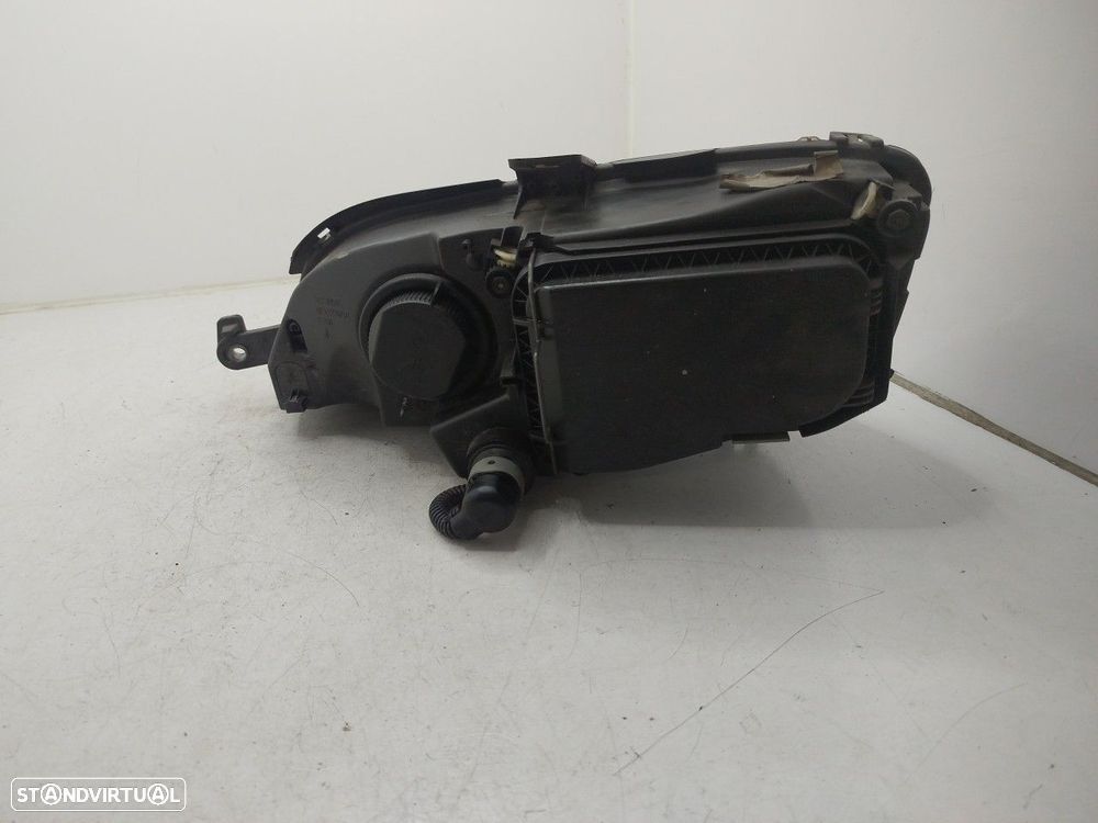 Farol/ Otica Dianteiro Dto Fiat Idea (350_) - 3