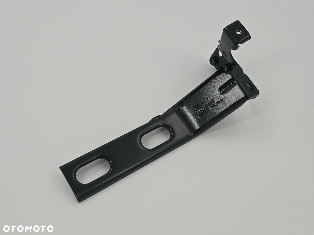 NOWY ORYGINALNY UCHWYT DODATKOWEJ CHŁODNICY GÓRNY PRAWY BMW F39 F40 7462142