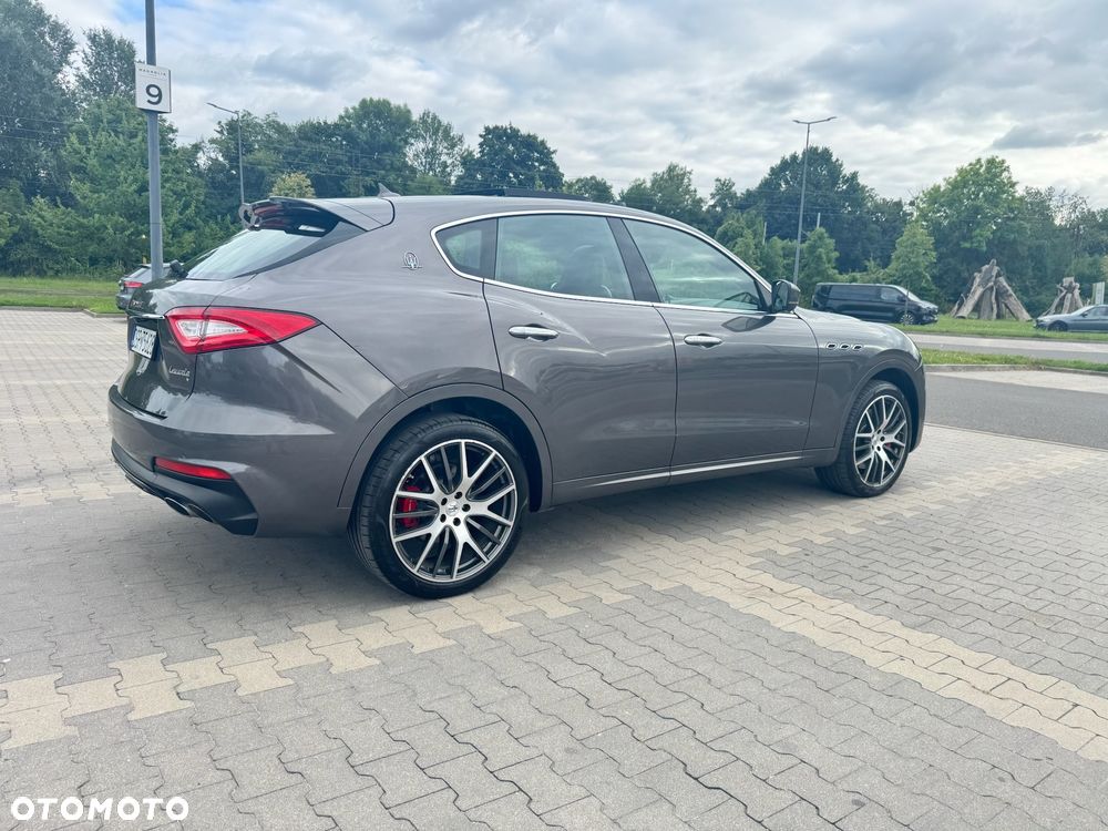 Maserati Levante - 22