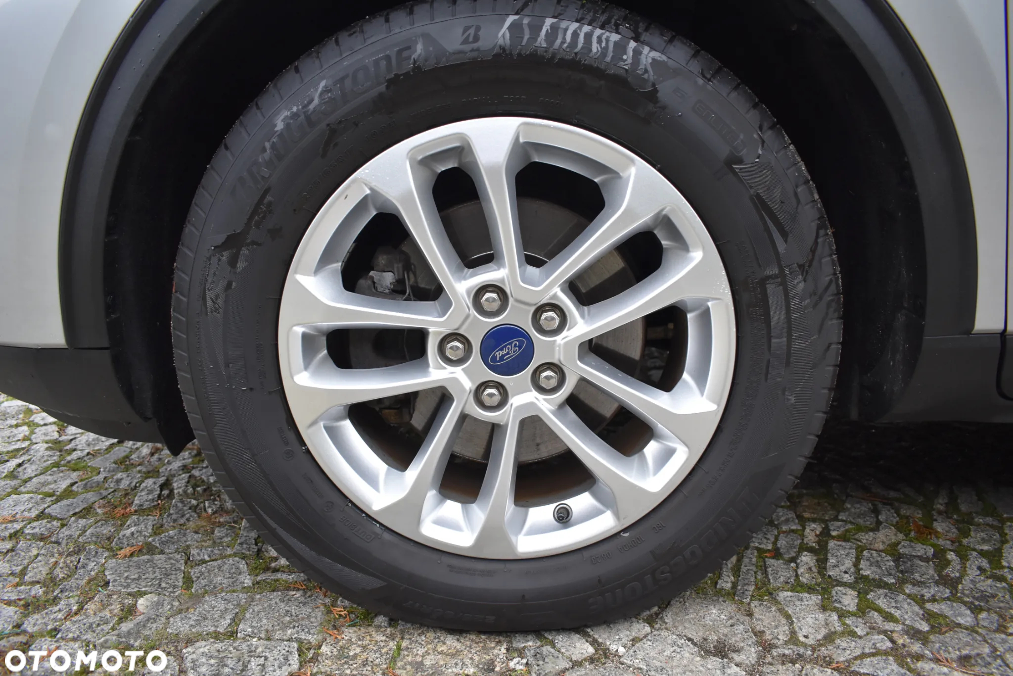 Ford Kuga 2.0 TDCi 2x4 Titanium - 38