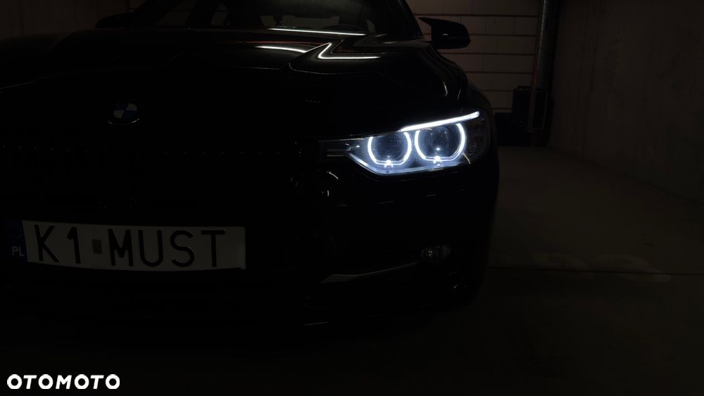 BMW Seria 3 328i xDrive Sport-Aut Sport Line - 4