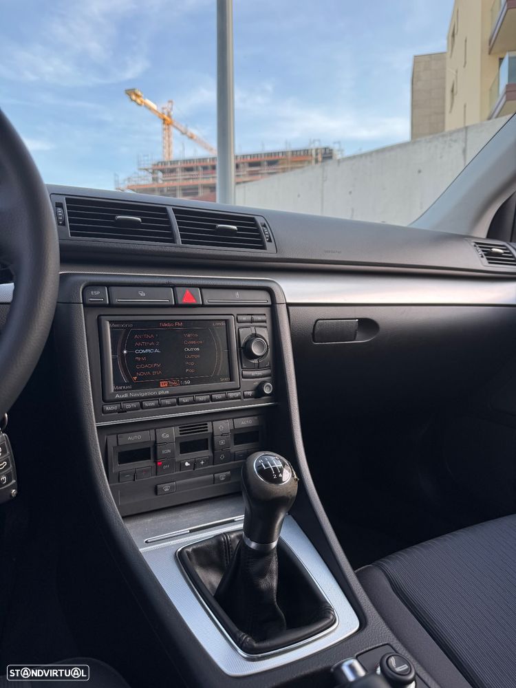 Audi A4 Avant 2.0 TDI S-line - 13