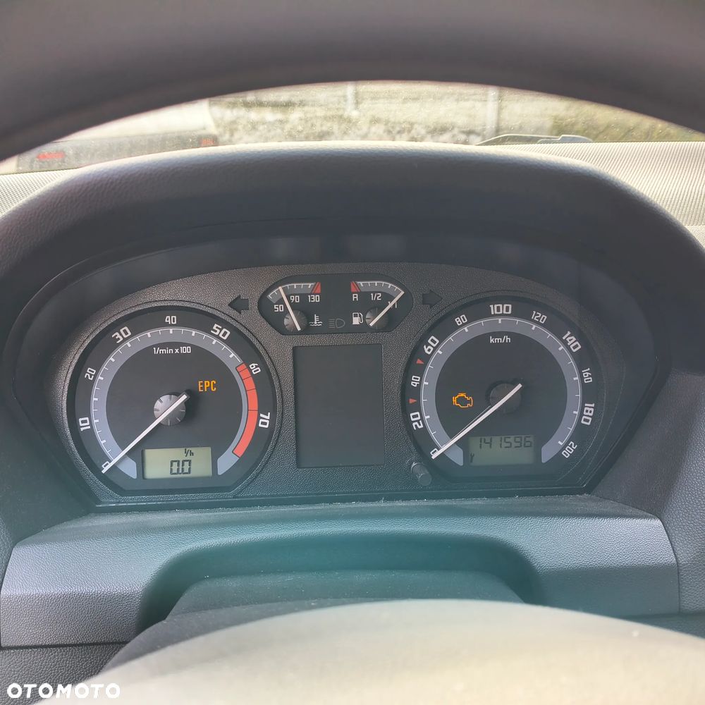 Skoda Fabia 1.4 16V Ambiente - 12