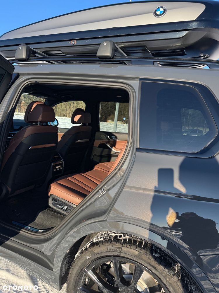 BMW X7 - 28