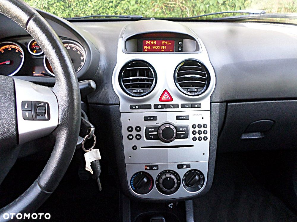 Opel Corsa 1.4 16V EcoFLEX Start-Stop Edition - 17