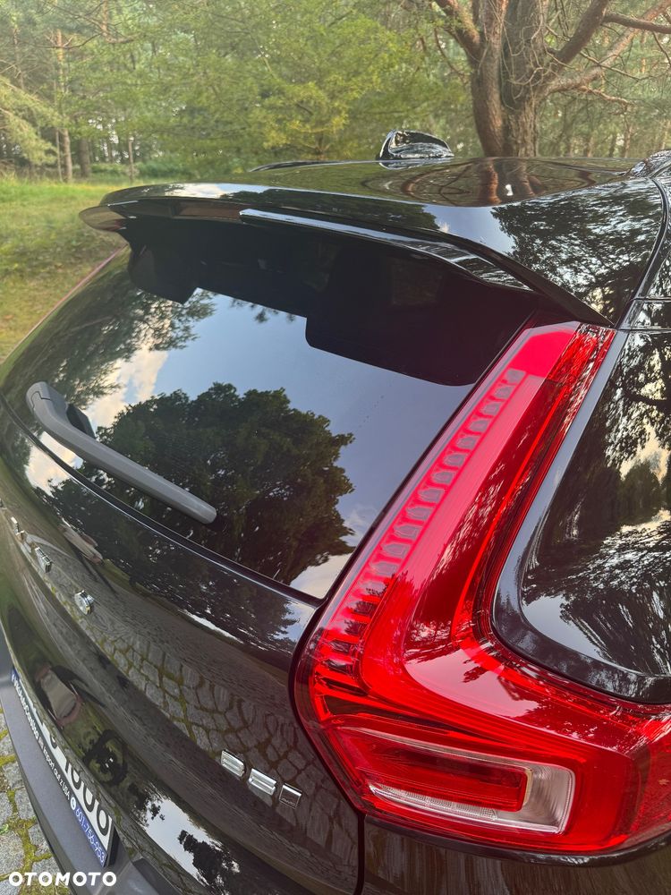 Volvo XC 40 B5 AWD Ultimate Dark - 22