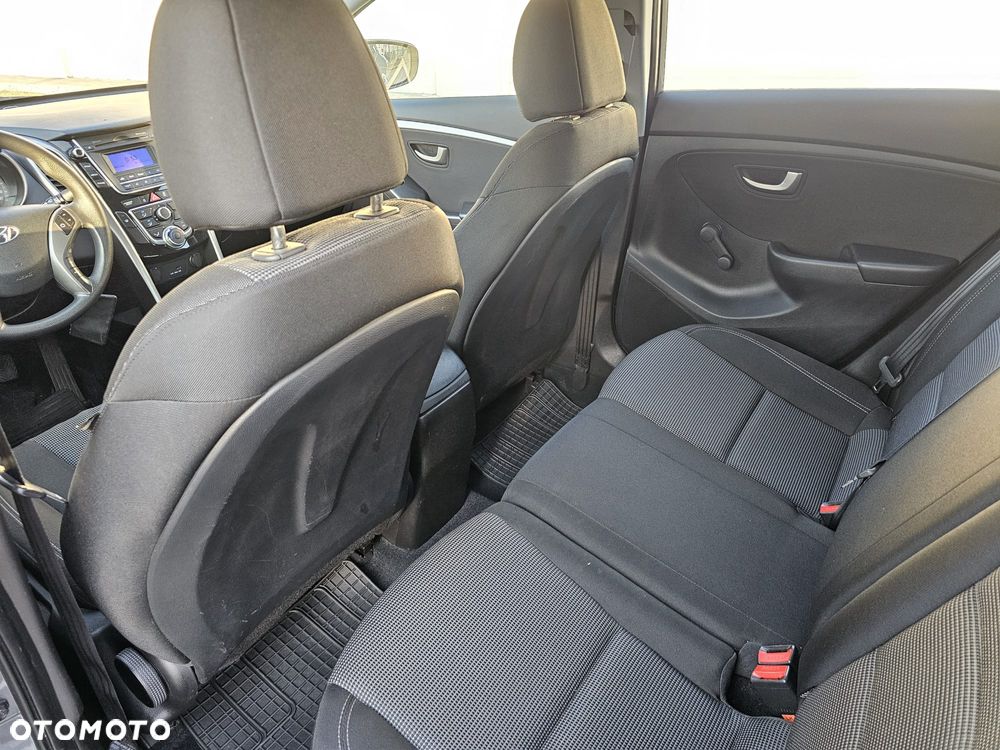 Hyundai i30 1.4 CRDi Premium - 13