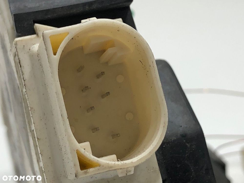 ZAMEK DRZWI LEWY PRZÓD  MINI MINI (R56) 2005 - 2014 Cooper 88 kW [120 KM] benzyna 2006 - 2012 - 4